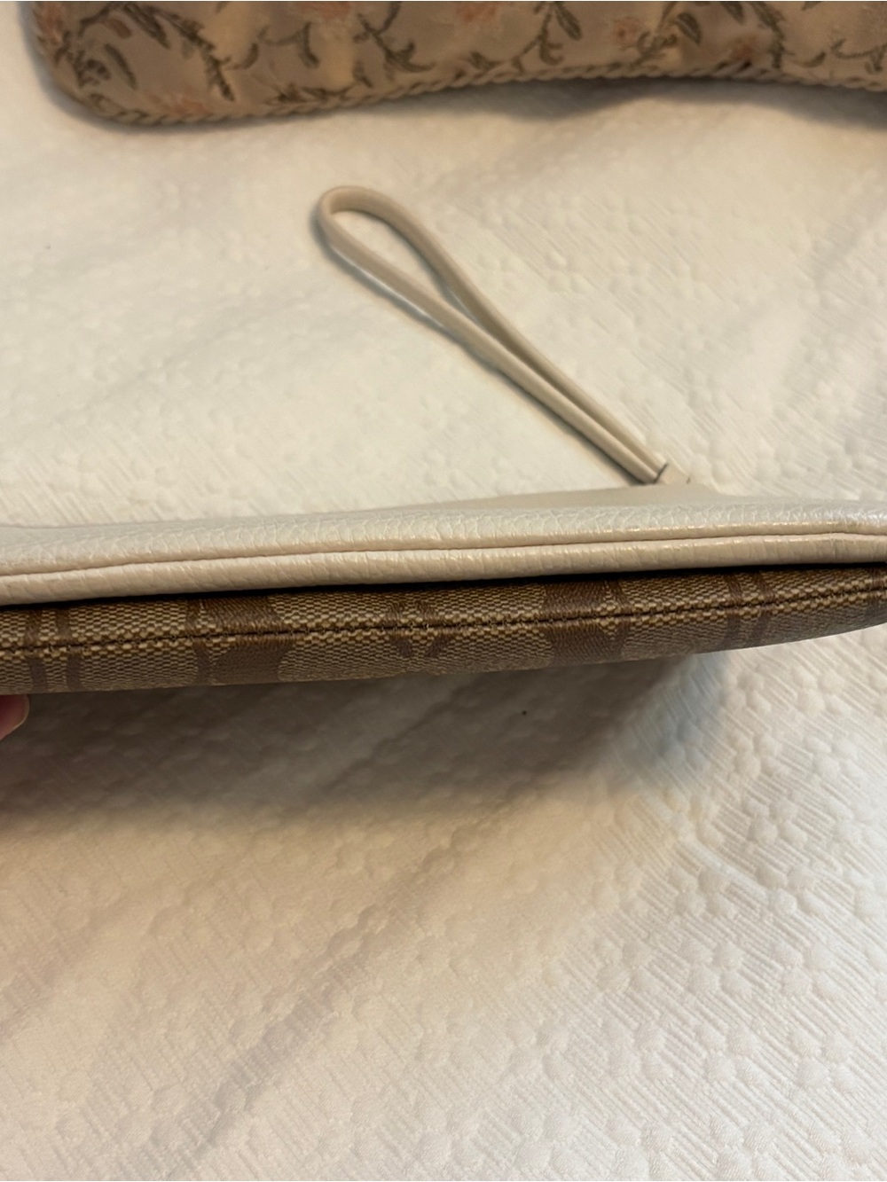 Coach Signature Khaki/Chalk Double Zip Wristlet - Picture 5 of 7